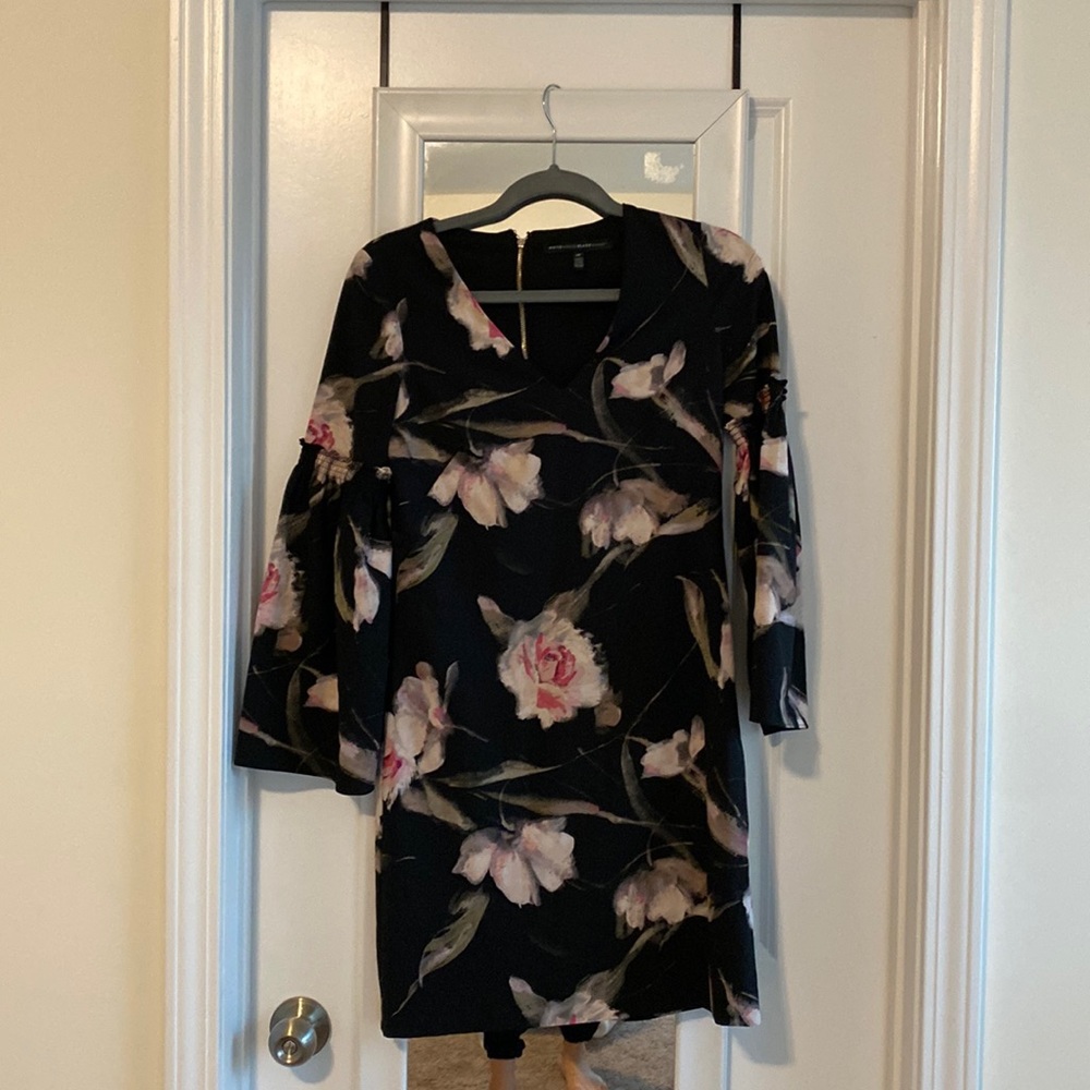 Beautiful mini dress.